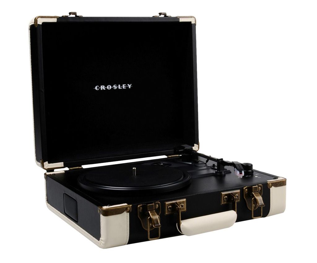 Cool father's day tech gifts for the vinyl loving dad: Crossley Executive Record Player